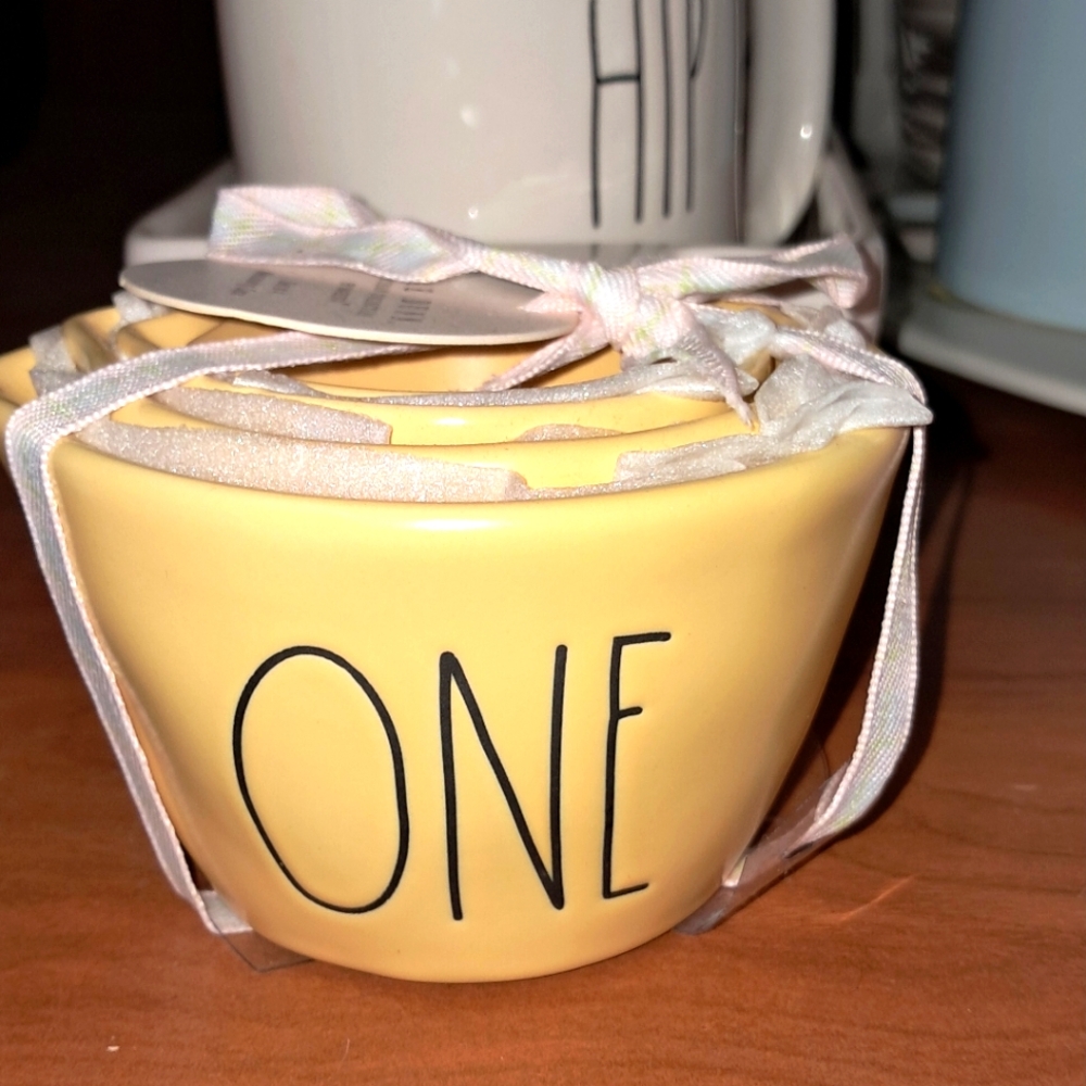 New! Rae Dunn YELLOW measuring cups.  Never untied ribbon to use or display